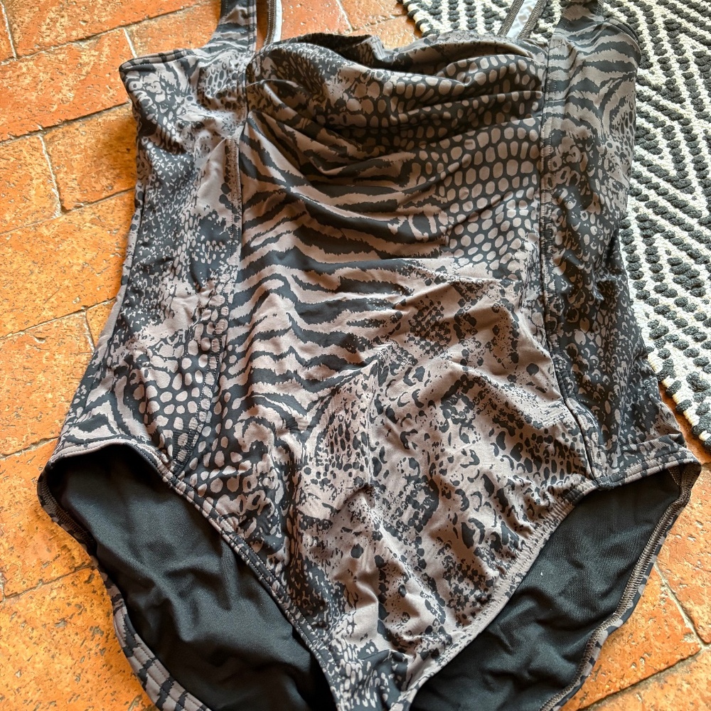 Animal Print One-Piece Swimsuit Size 16 | Ruched Front | Tummy Control Style